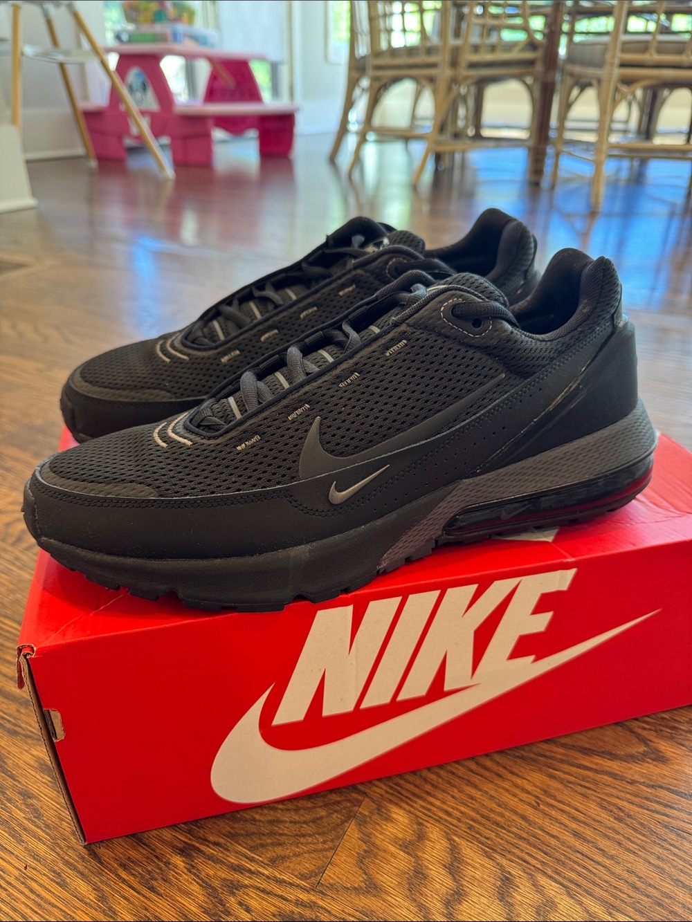 Nike Men’s Air Max Pulse Black Anthracite Sneakers - Picture 4 of 8